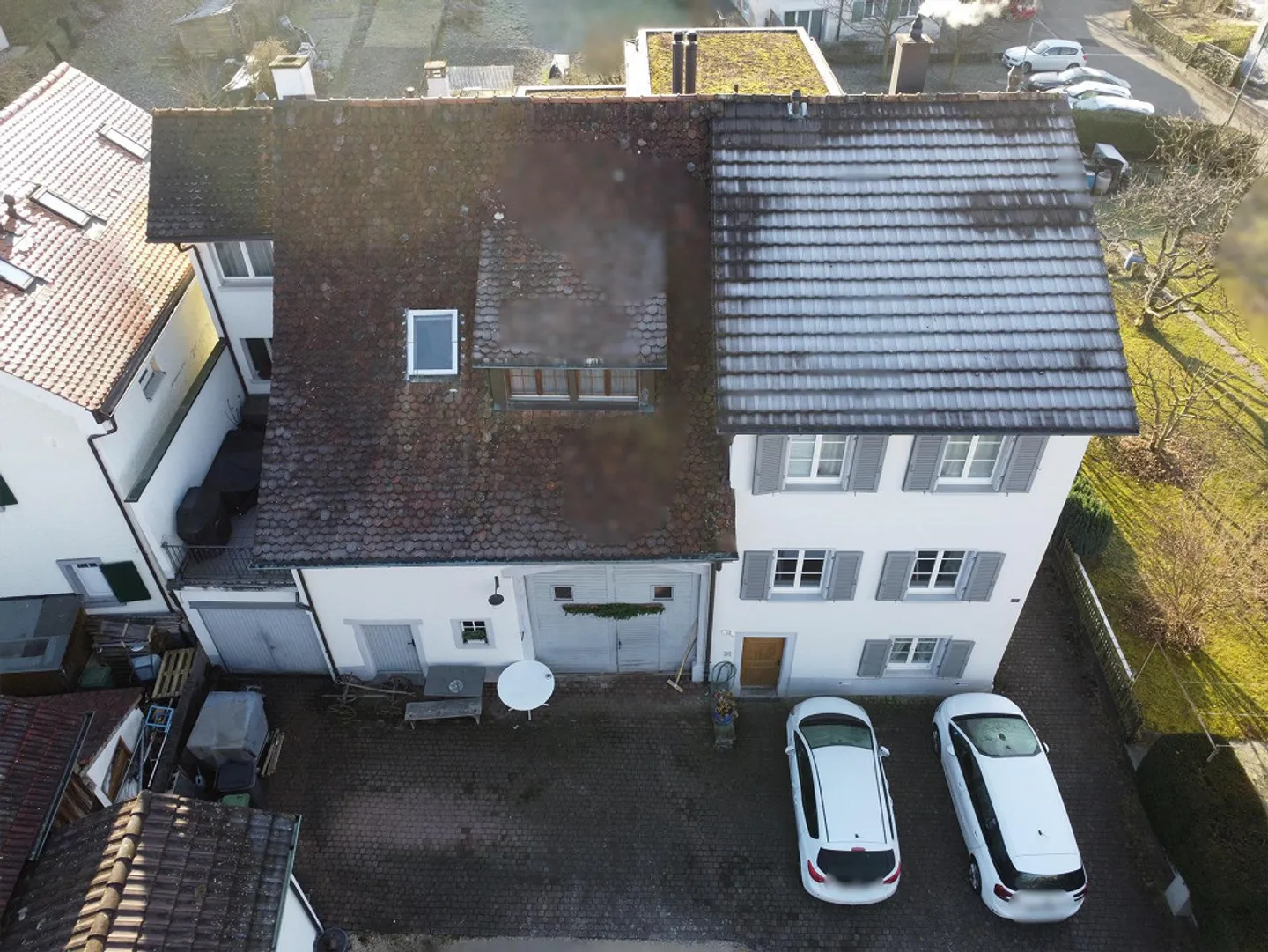 Casa plurifamiliare nel centro storico del villaggio con grande potenziale - Foto 17 di 19