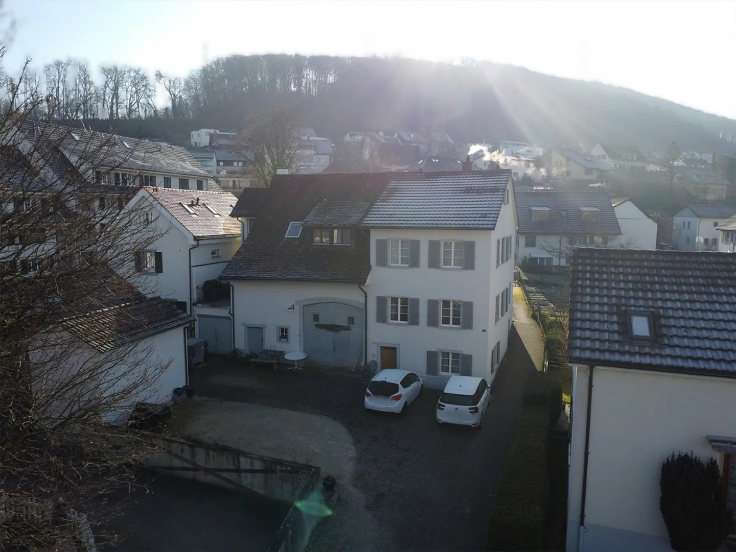 Casa plurifamiliare nel centro storico del villaggio con grande potenziale - Foto 19 di 19