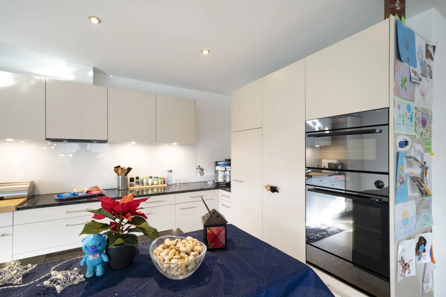 Moderne 5 ½-Zimmer-Gartenwohnung mit viel Platz und Ruhe - nahe Langenthal - Foto 9 von 14