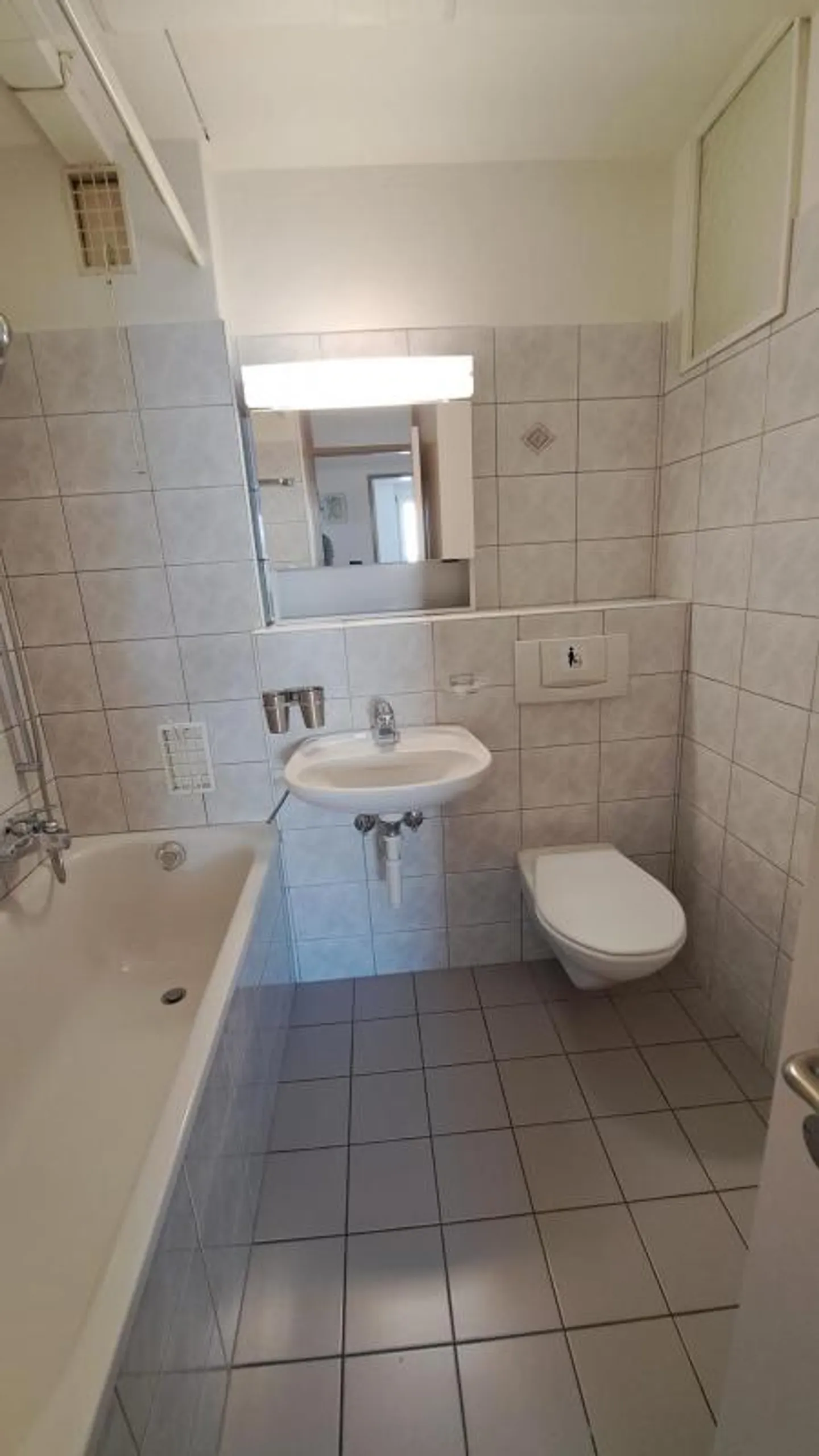 4.5-room apartment in a central location, limited to 1 year - Photo 4 of 9