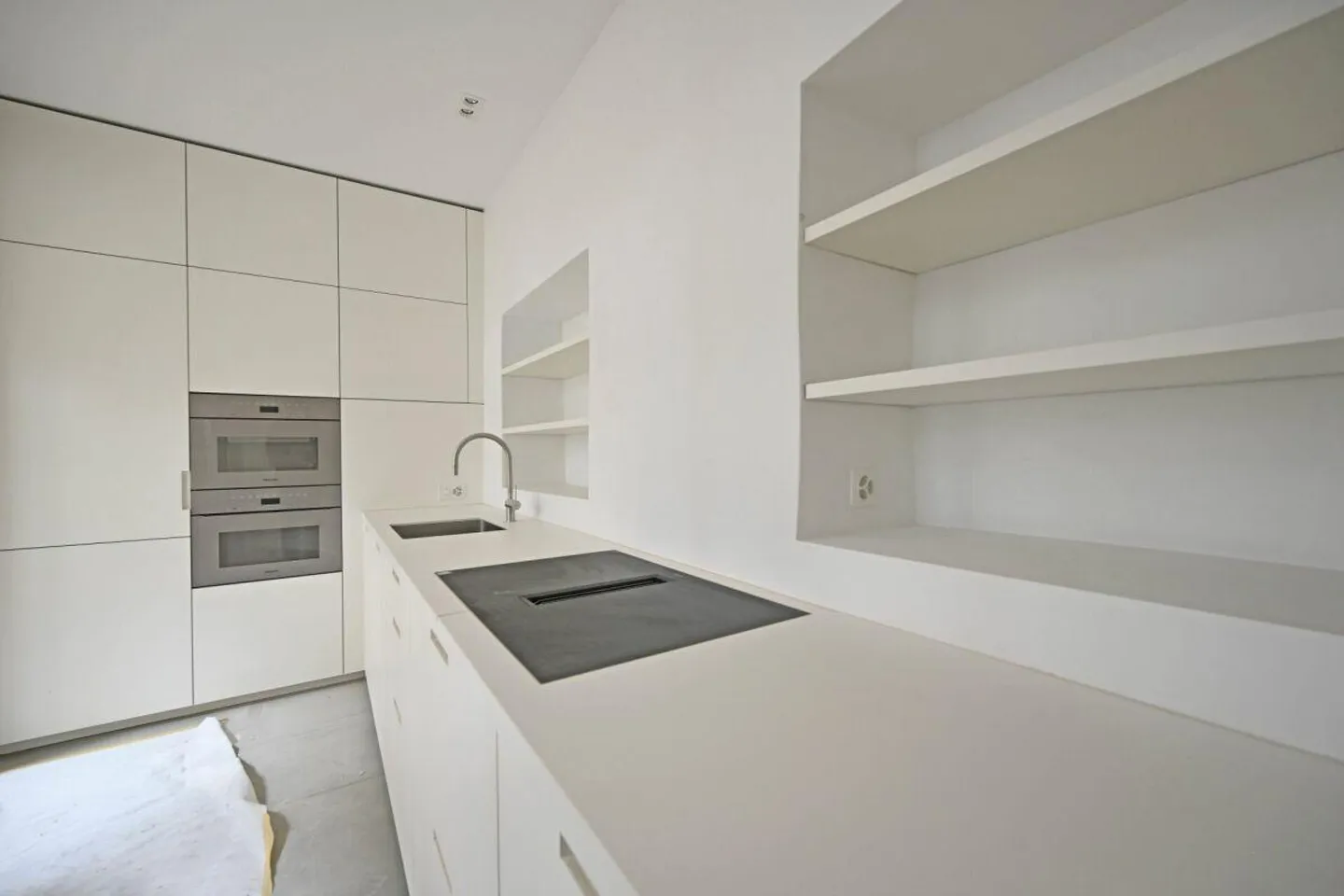 Exclusive apartments with private garden or roof terrace in the heart... - Photo 4 of 12