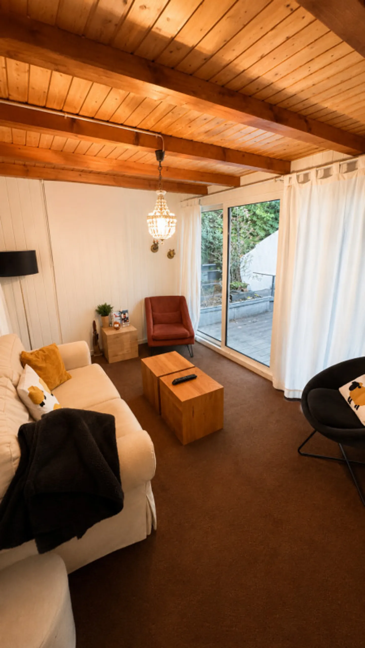 Building with great potential - 3 apartments - Villars-sur-Ollon - Photo 3 of 37