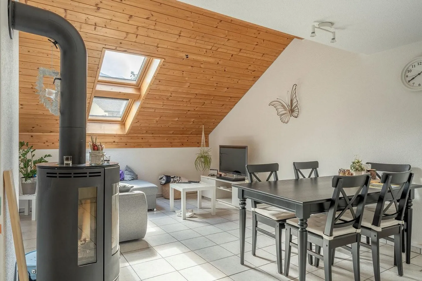 Cozy 4.5-room apartment in a quiet environment - Photo 3 of 10