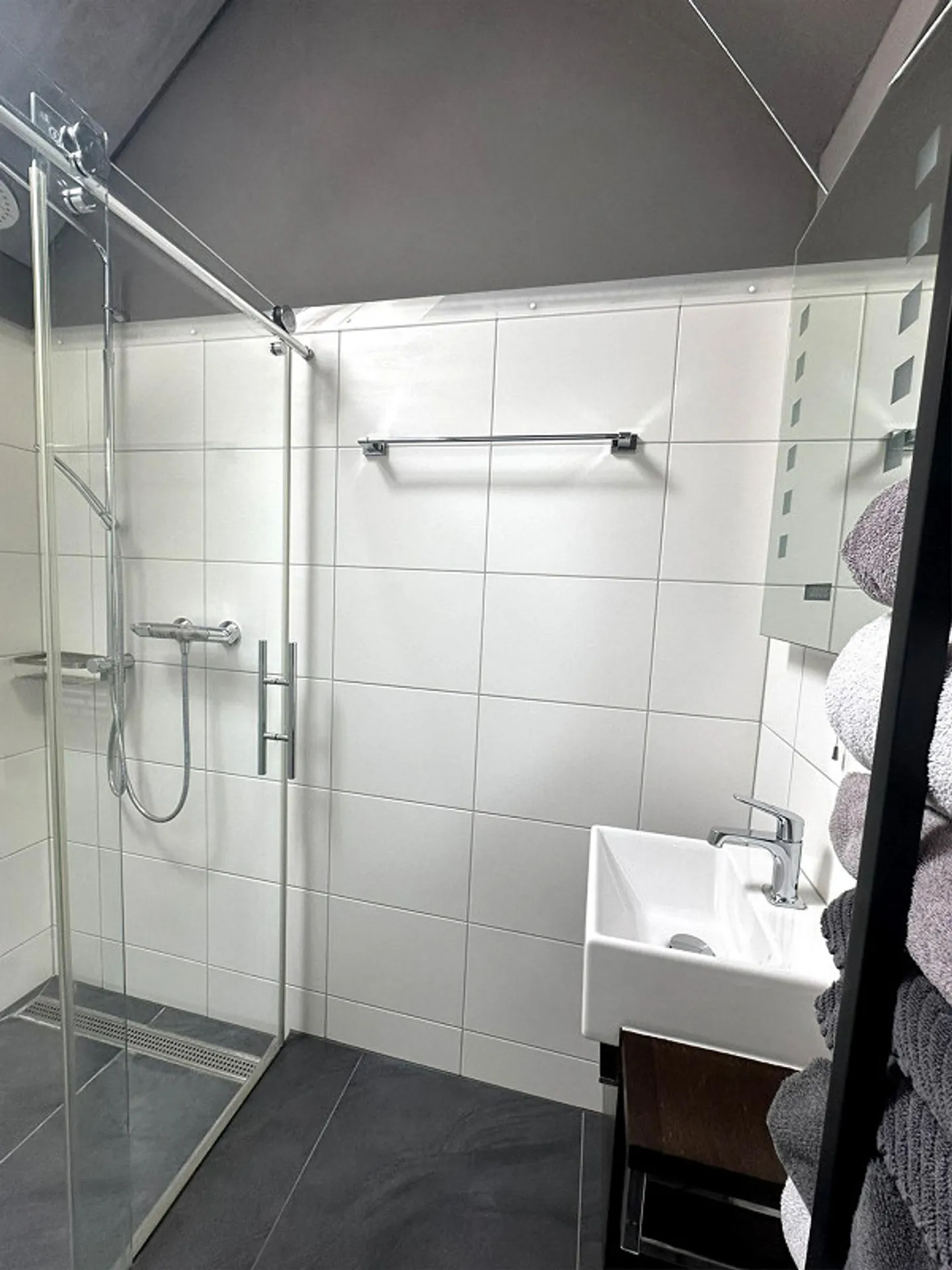 Traumhafte 4.5-Zimmer Dach-Maisonette mit 159 m² Wohnfläche - Foto 13 von 14