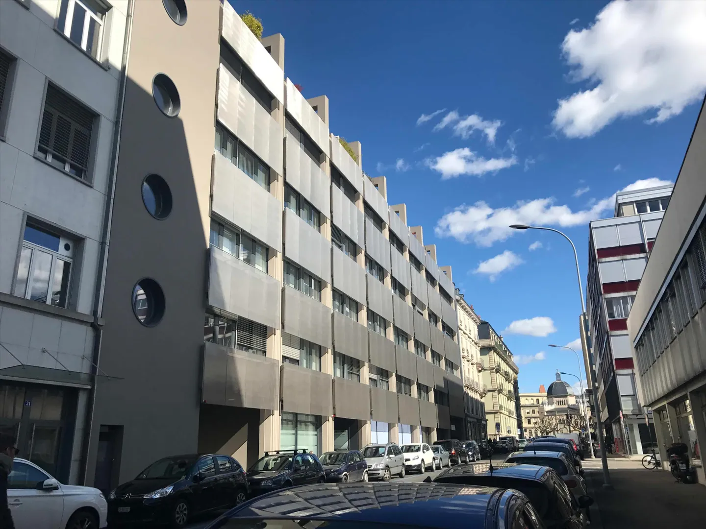 Eccezionale: attico duplex ristrutturato di 236 m2 con rooftop! - Foto 1 di 13