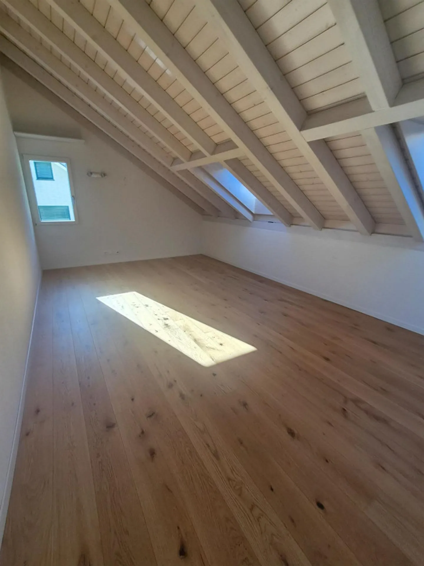 Maisonette attico esclusiva con vista mozzafiato sul lago - Foto 4 di 11