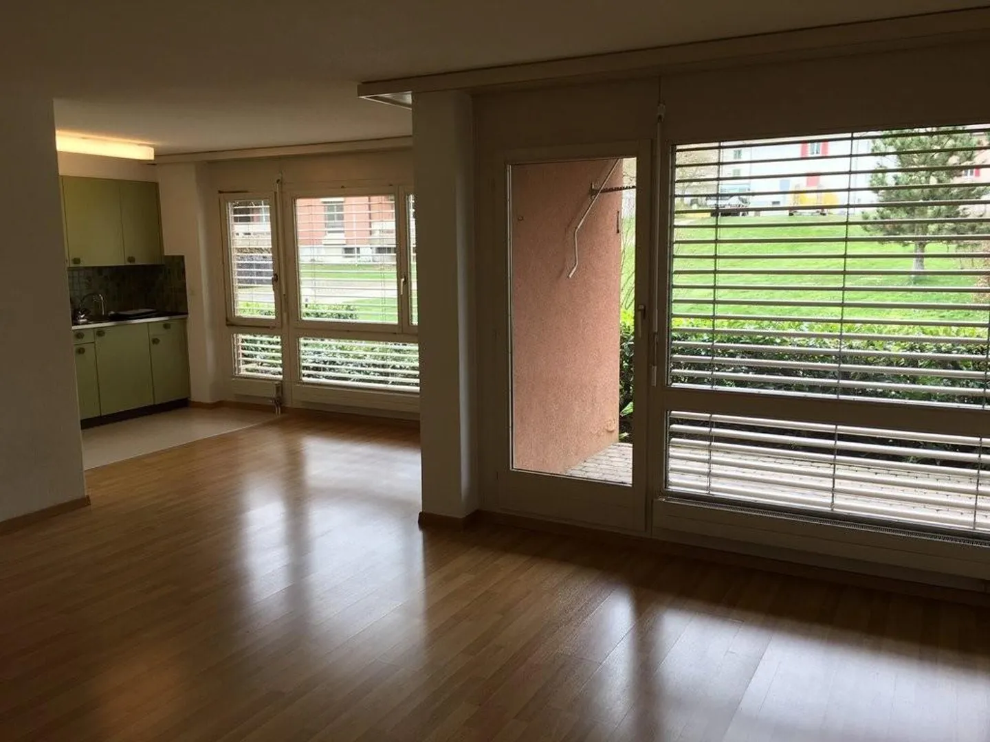 Gemütliche 1.5-Zimmerwohnung mit Balkon zu vermieten - Foto 2 von 8