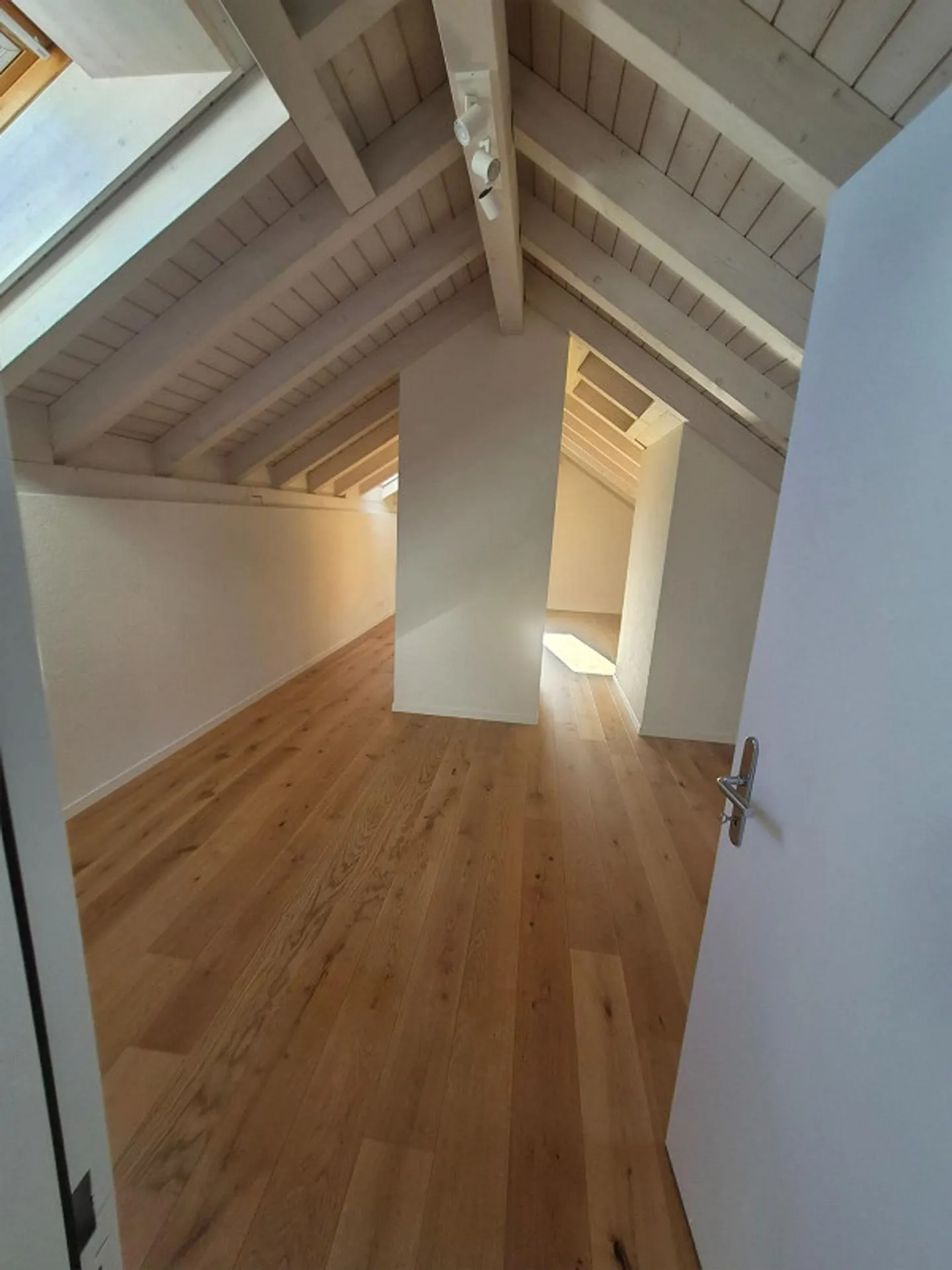 Maisonette attico esclusiva con vista mozzafiato sul lago - Foto 8 di 11
