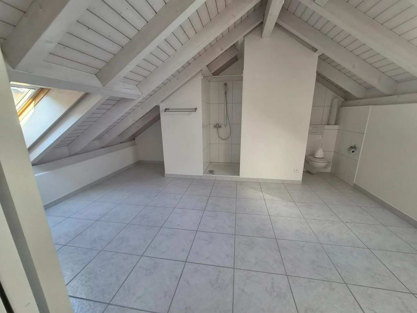 Maisonette attico esclusiva con vista mozzafiato sul lago - Foto 9 di 11