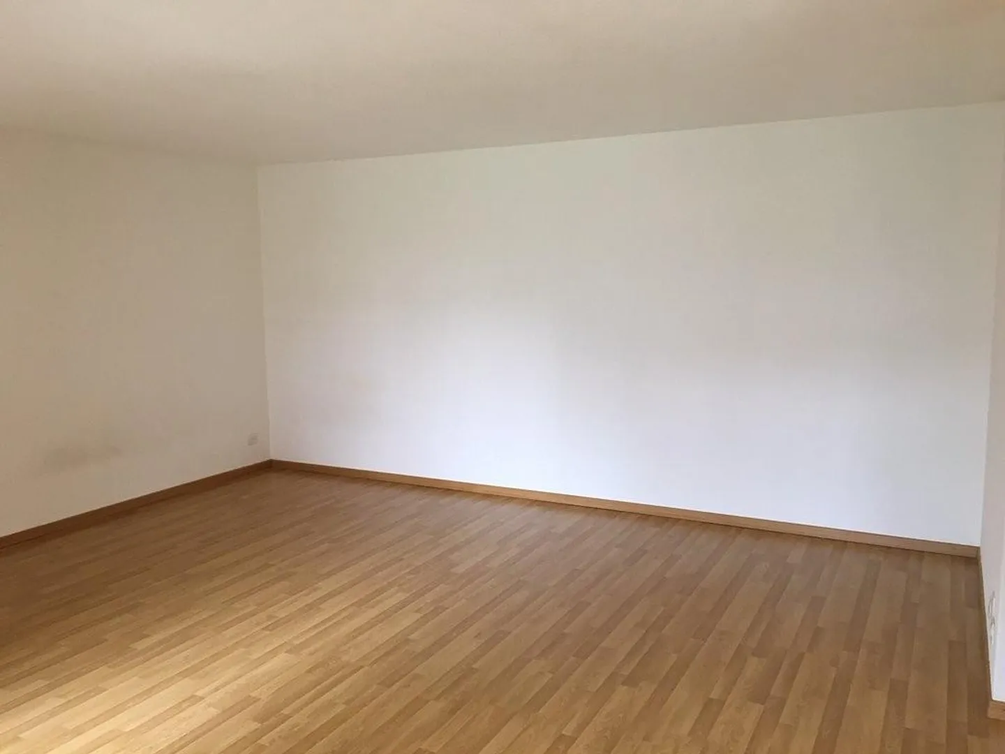 Gemütliche 1.5-Zimmerwohnung mit Balkon zu vermieten - Foto 7 von 8