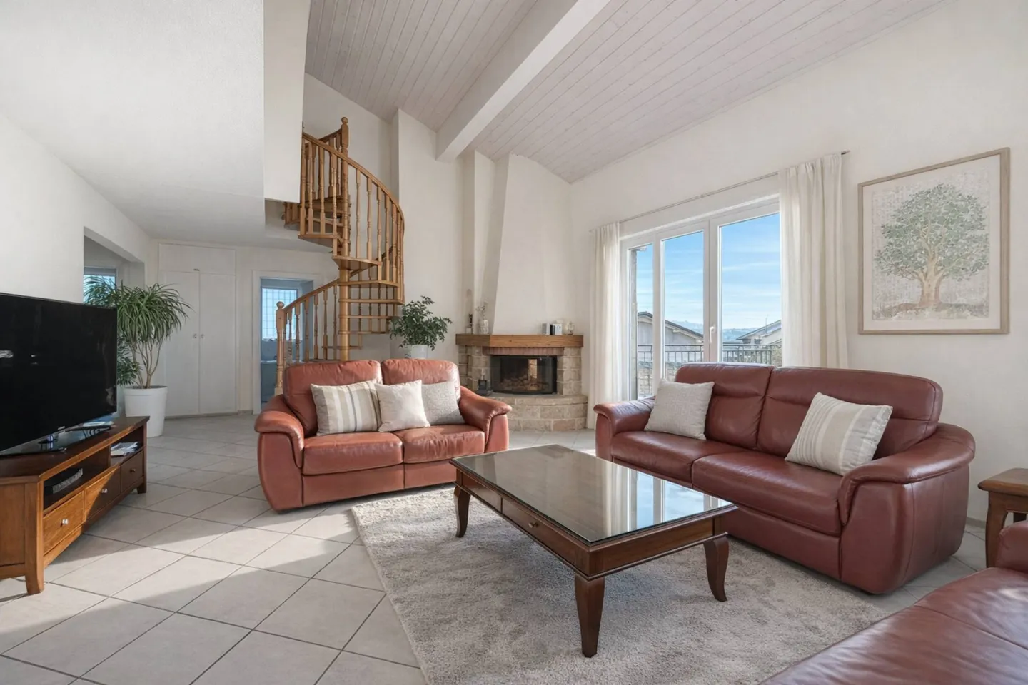 Villa with heated pool and unobstructed view in Villars-Sainte-Croix - Photo 2 of 12