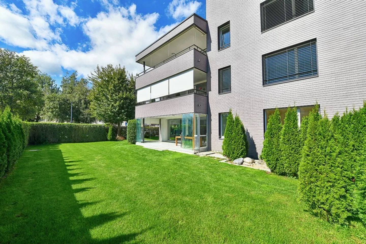3.5-room garden apartment, high-quality finish in a quiet location - Photo 1 of 13