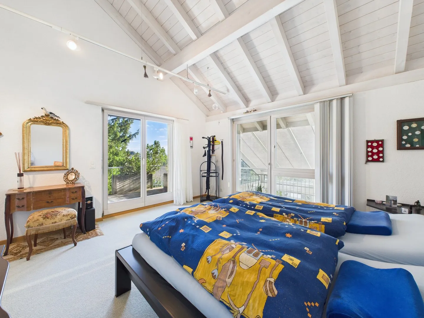 Dreamlike lake and mountain view with plenty of privacy - Photo 14 of 20