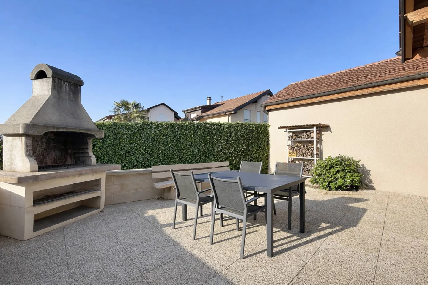 Villa with heated pool and unobstructed view in Villars-Sainte-Croix - Photo 9 of 12