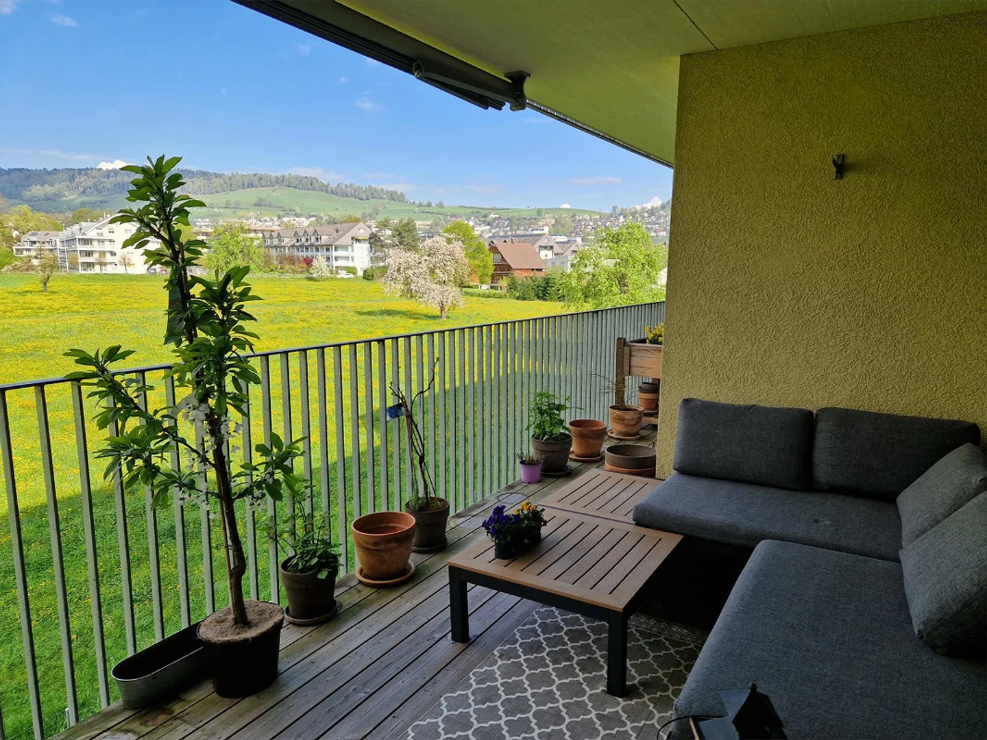 Vivere dove la natura incontra il comfort - Foto 1 di 9