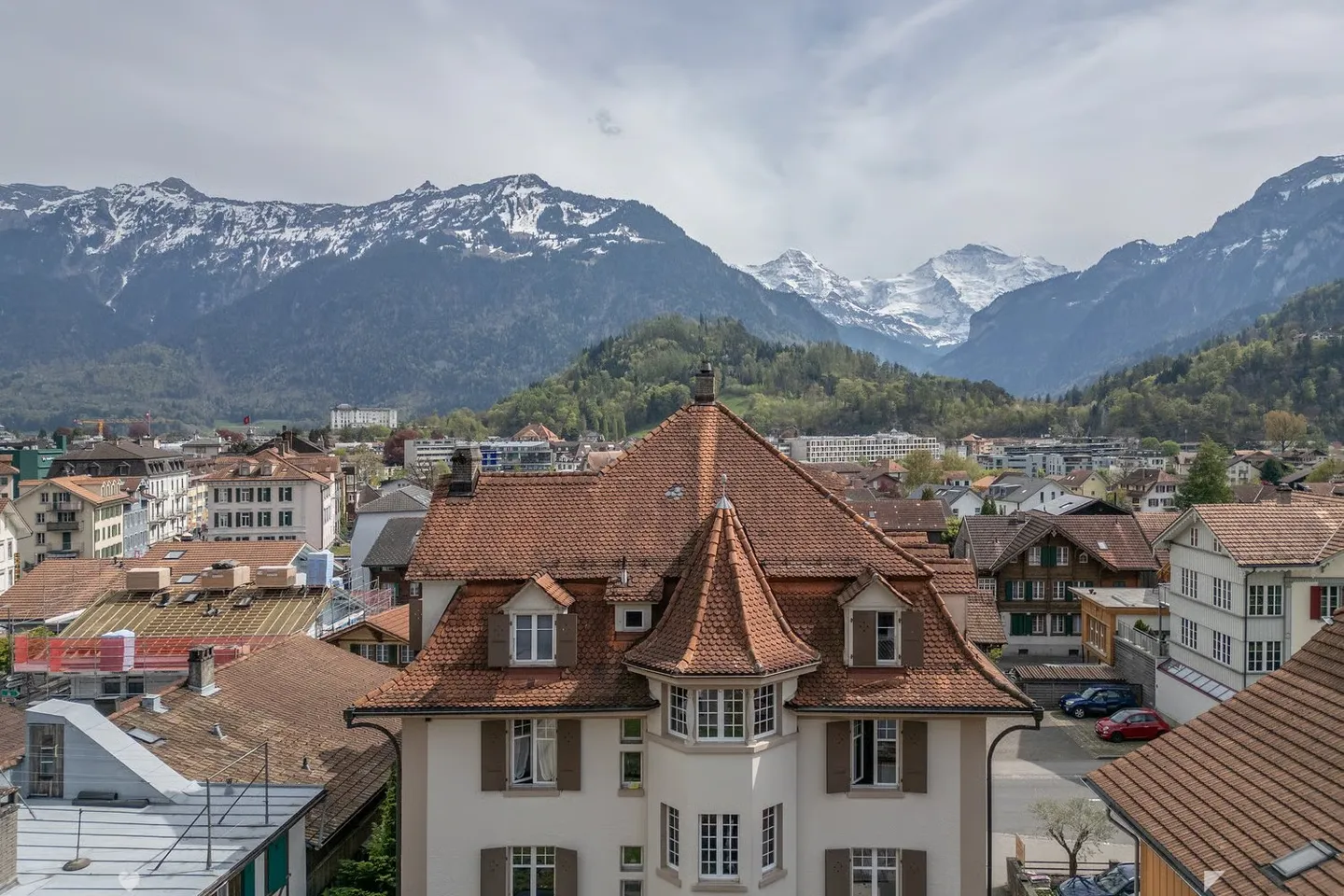 Attractive practice, commercial, office or residential unit in the heart of Unterseen - Photo 2 of 13
