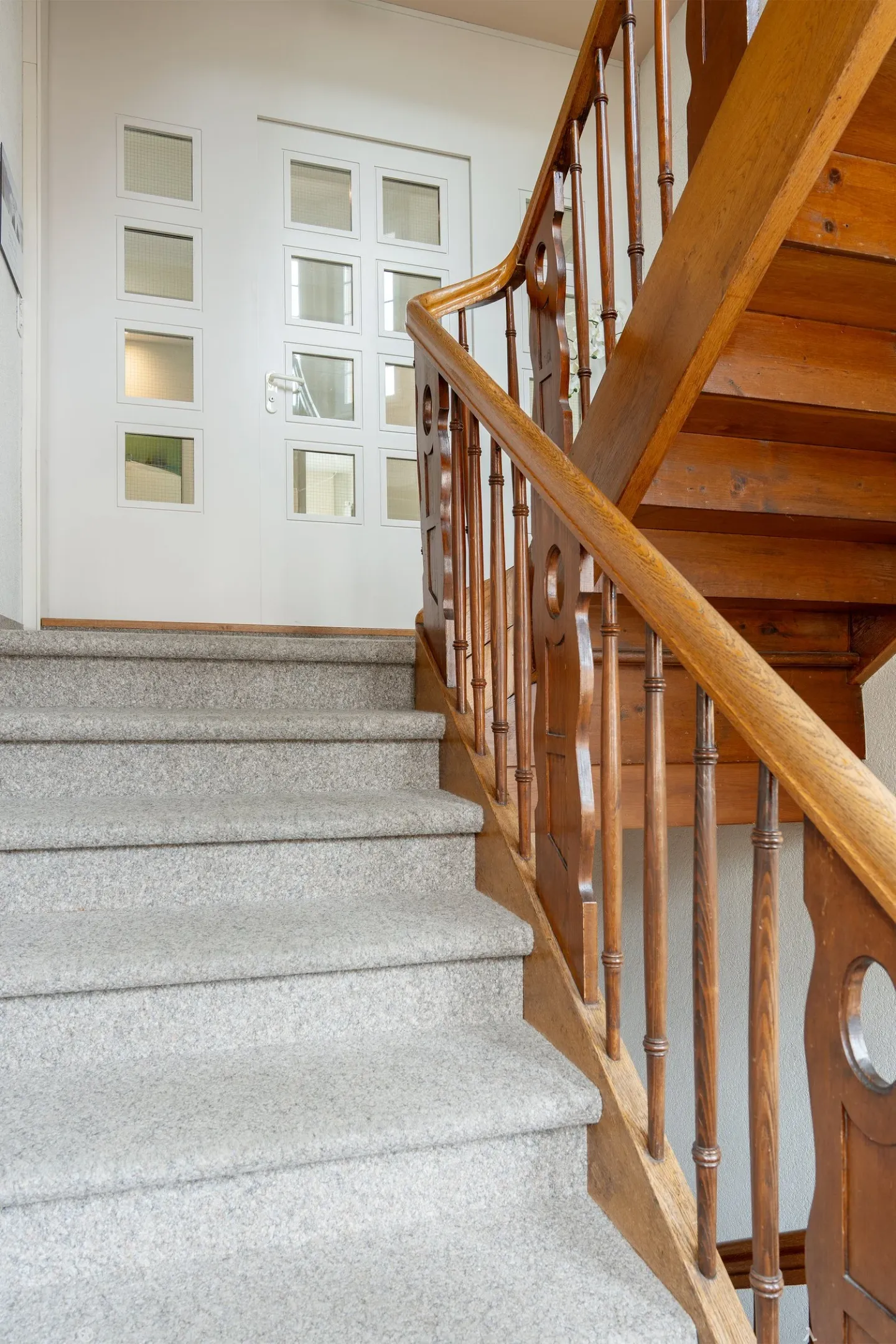 Attractive practice, commercial, office or residential unit in the heart of Unterseen - Photo 4 of 13
