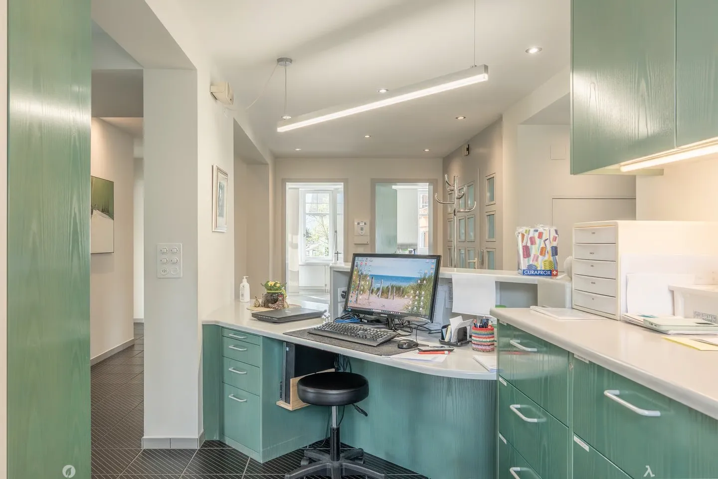 Attractive practice, commercial, office or residential unit in the heart of Unterseen - Photo 7 of 13