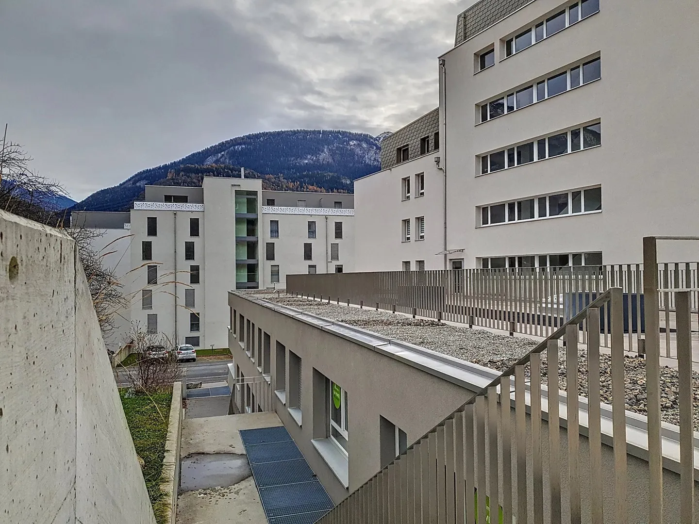 Edificio ad uso misto in affitto - Foto 10 di 13