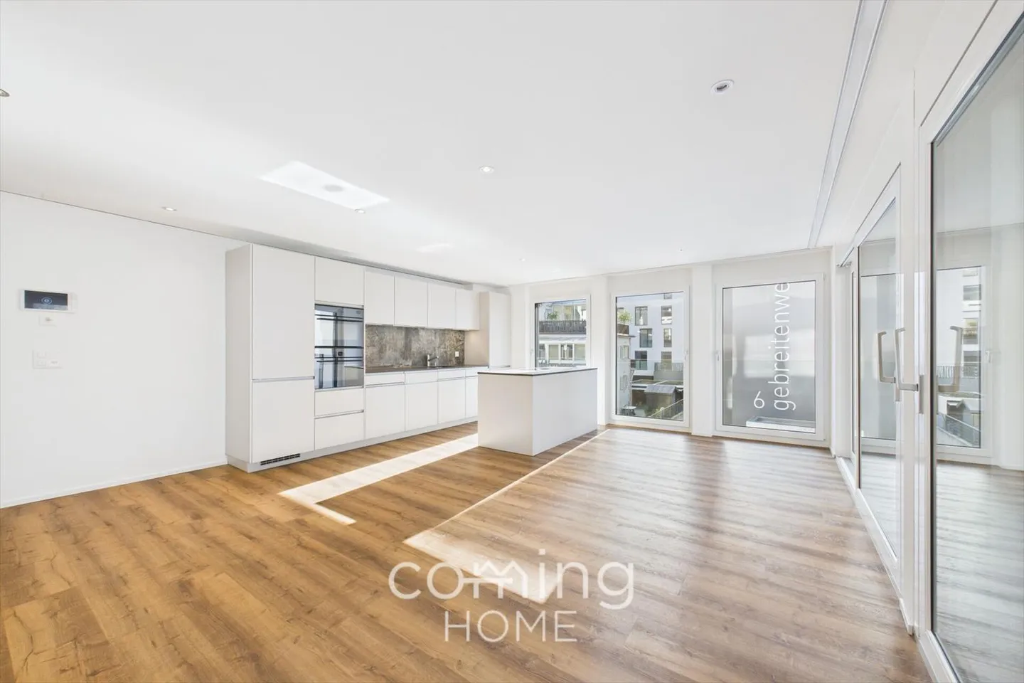 Appartement moderne de 4,5 pièces à Visp - nouvelle construction en 2023 avec grande terrasse orientée à l'ouest - Photo 2 sur 12