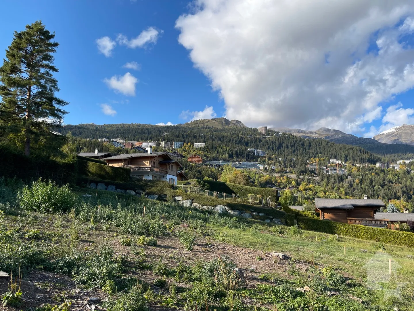 Under construction, traditional chalet, quiet area, panoramic view - Photo 3 of 11