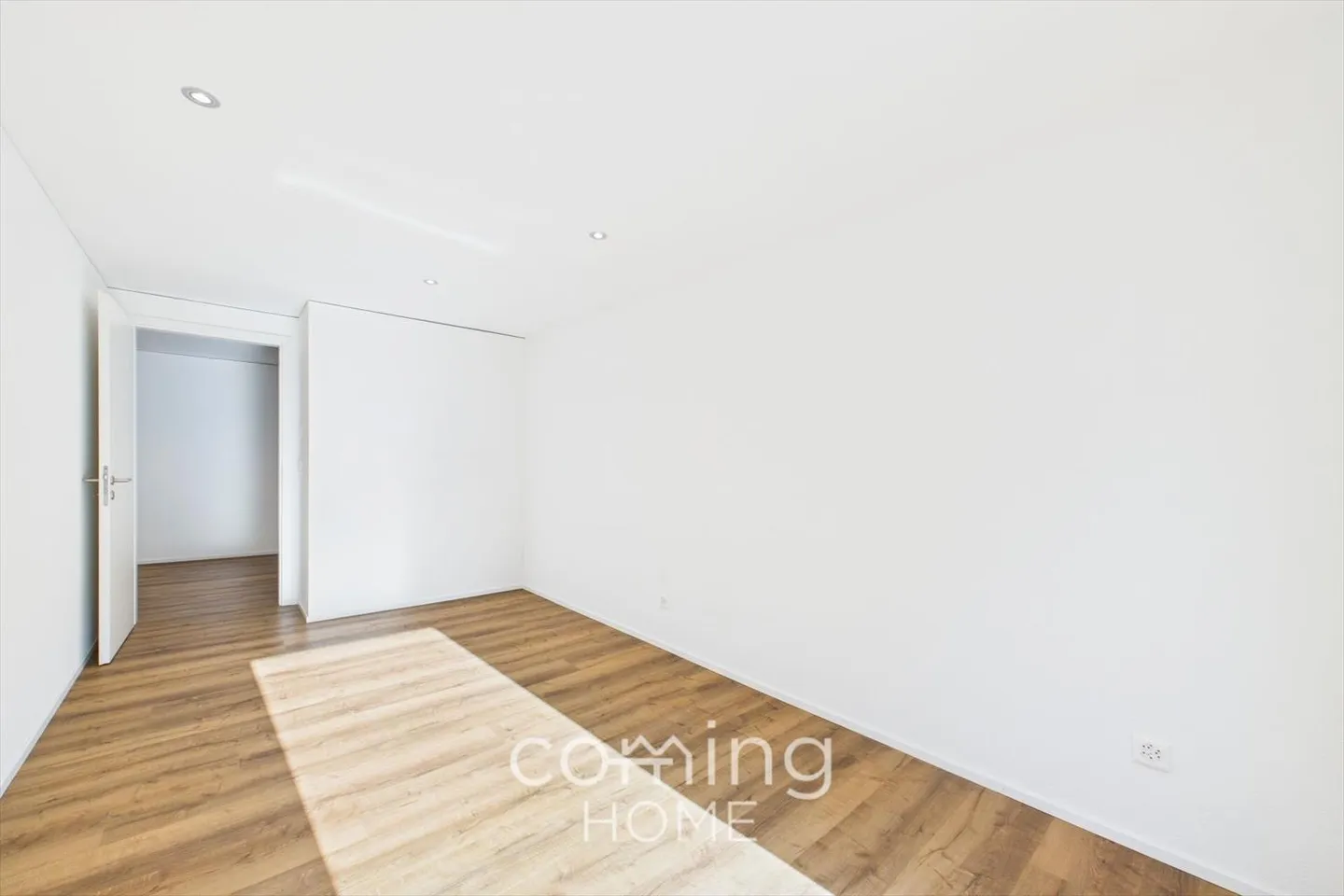 Appartement moderne de 4,5 pièces à Visp - nouvelle construction en 2023 avec grande terrasse orientée à l'ouest - Photo 9 sur 12