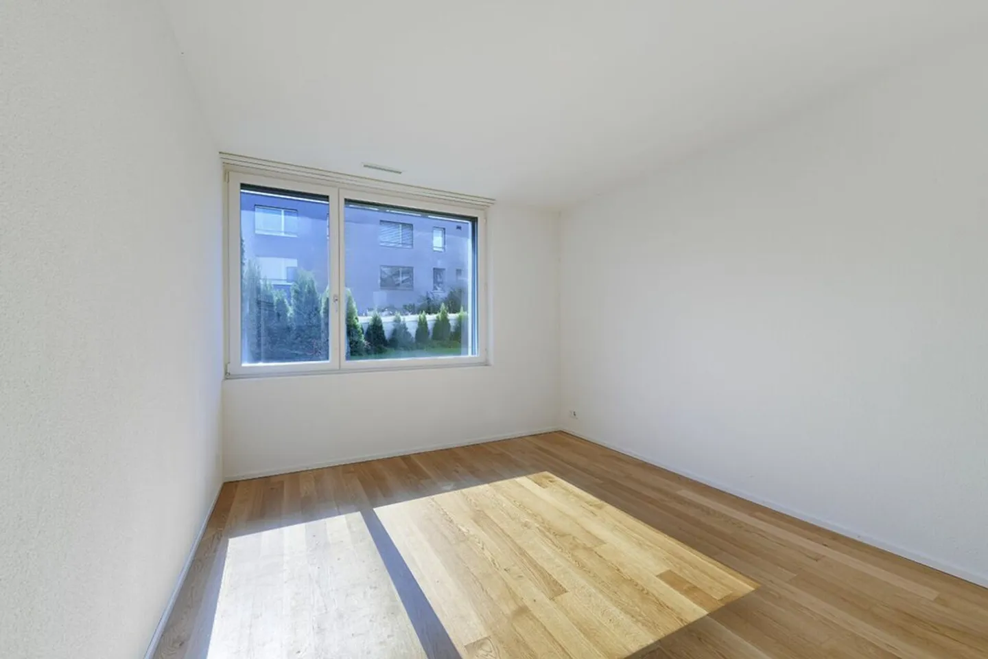 3.5-room garden apartment, high-quality finish in a quiet location - Photo 7 of 13