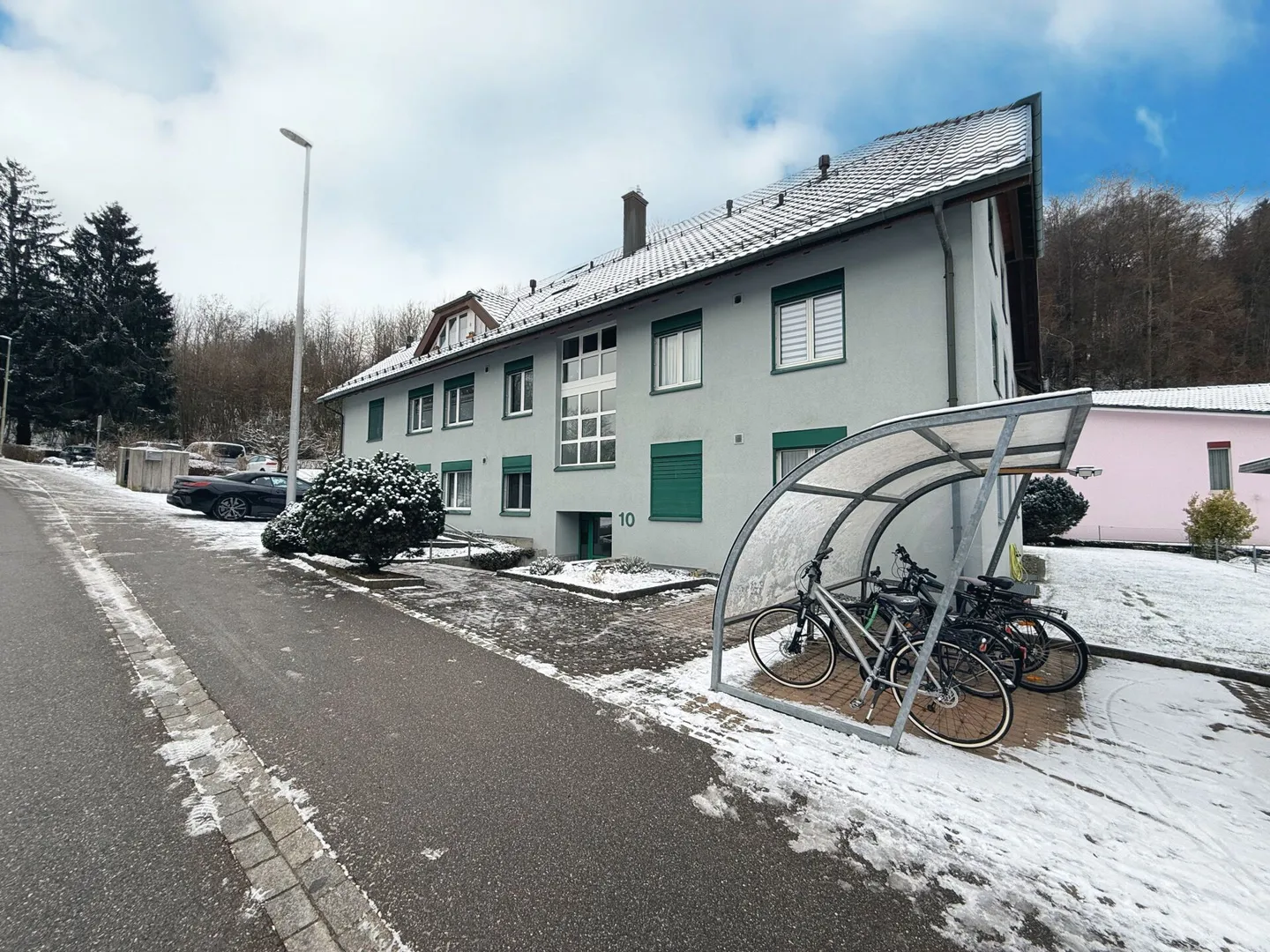 Vivere confortevole 4.5 stanze con molto spazio e tranquillità - Foto 2 di 12