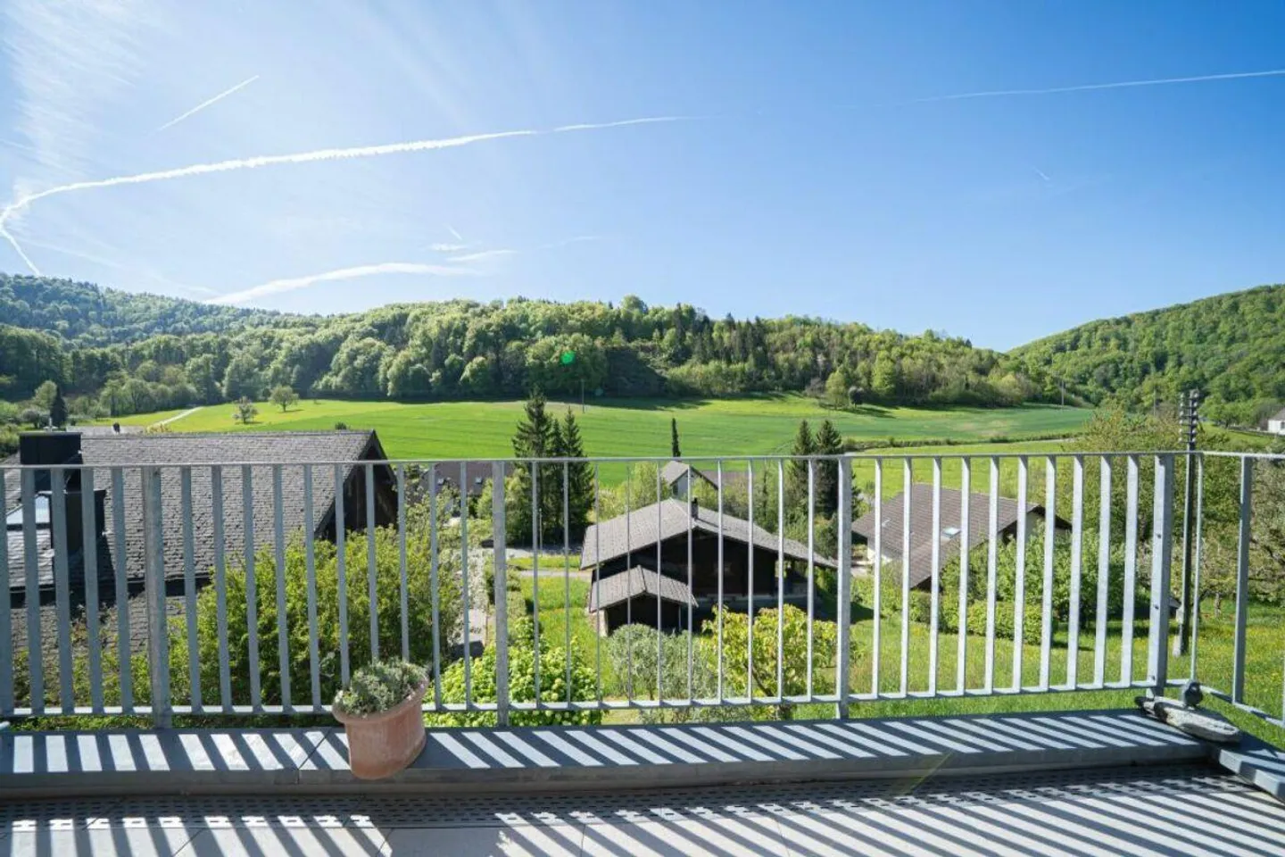 Vie moderne avec vue de rêve - Photo 2 sur 13