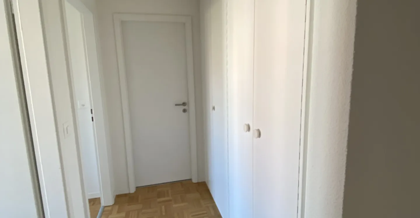 Renovated duplex with terrace - Photo 9 of 11