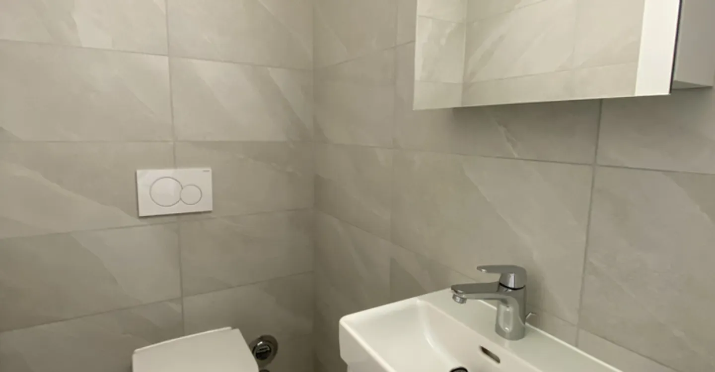 Renovated duplex with terrace - Photo 11 of 11