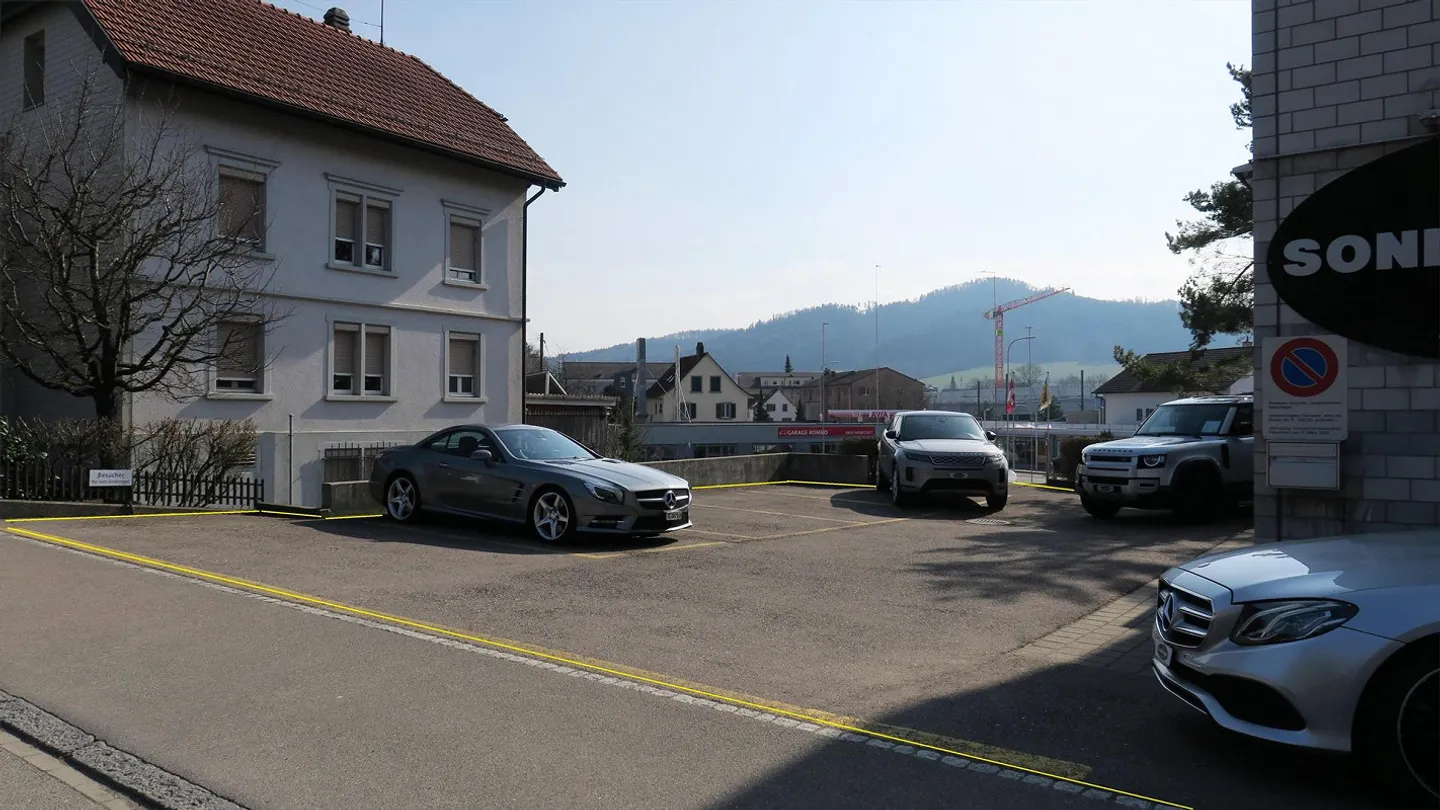 Grosszügig, hell und mit viel Aussenfläche - Foto 3 von 10