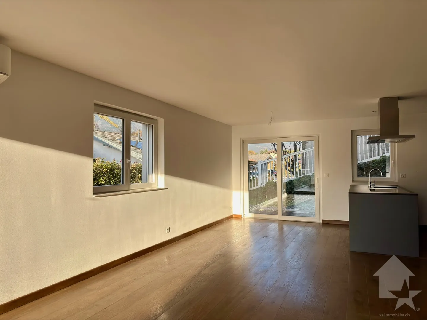 Spacious 4.5-room apartment with a clear view of the Alps - Photo 6 of 32