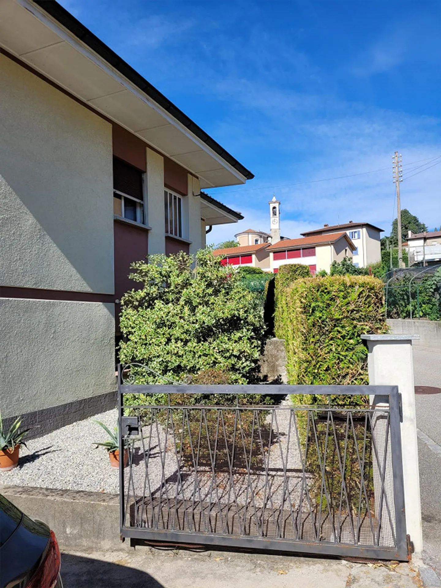 Rancate villa da ristrutturare con splendido giardino - Foto 13 di 14