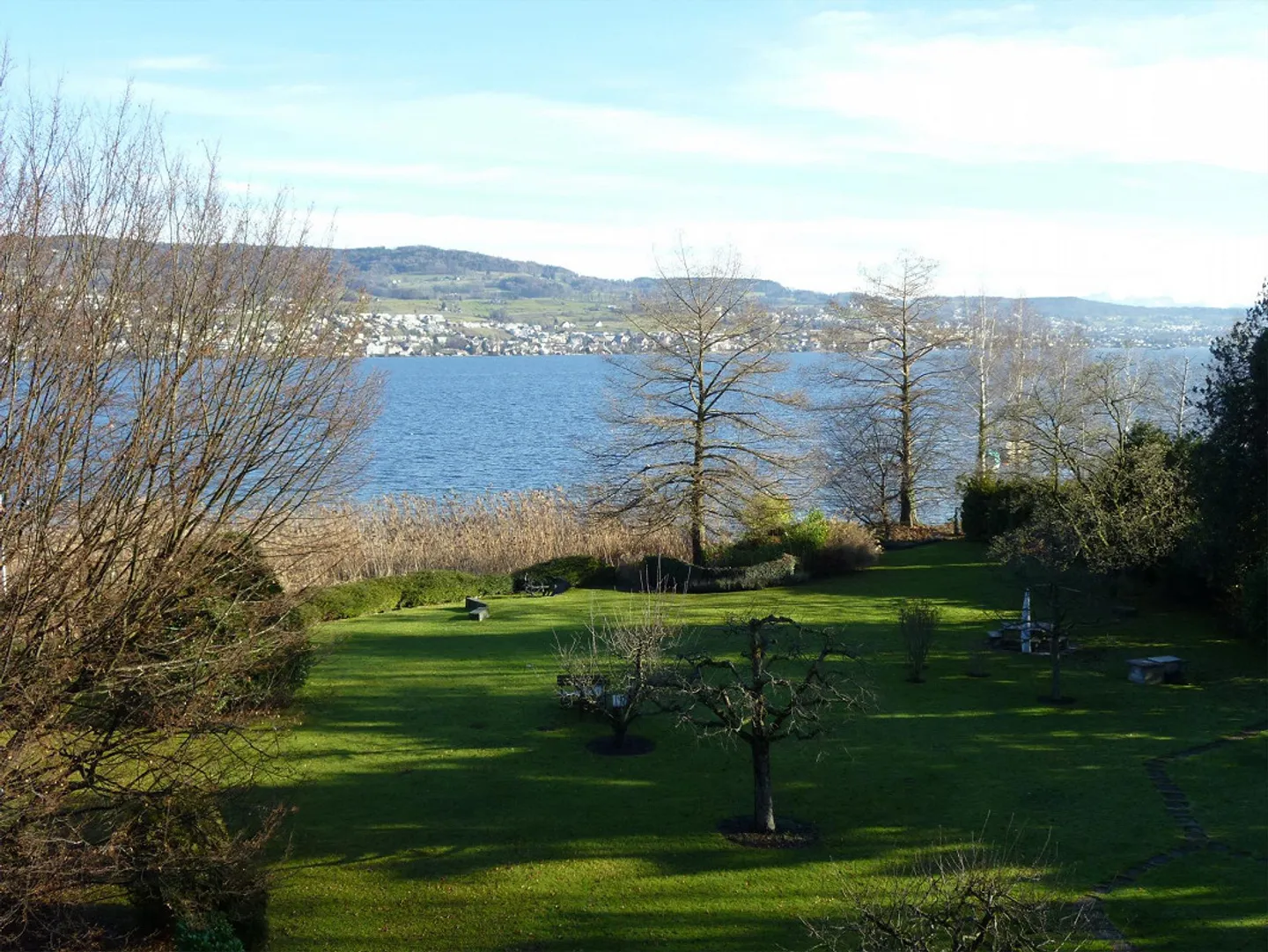 Appartement de 4,0 pièces avec une vue magnifique sur le lac de Zurich - Photo 2 sur 9
