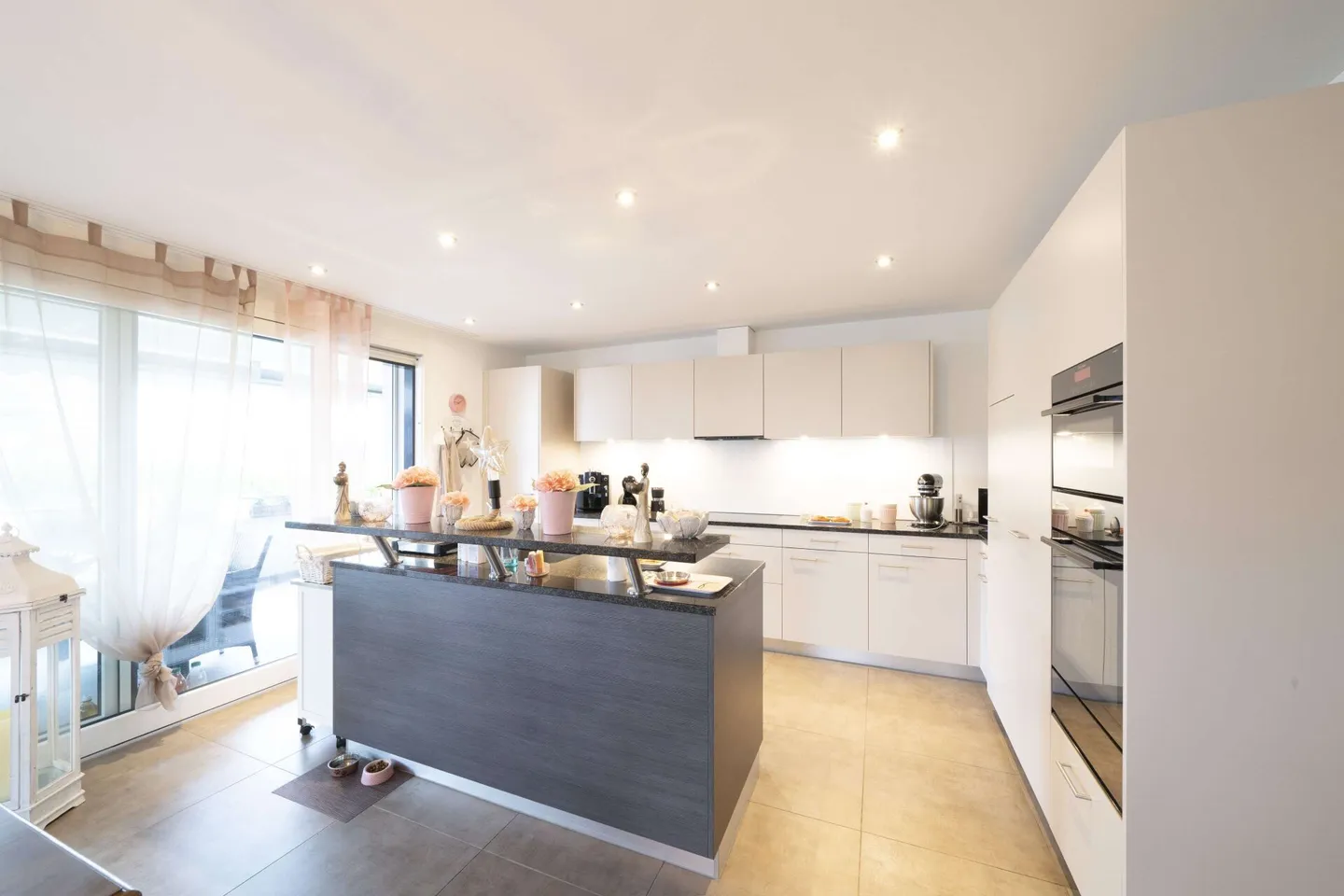 Moderne 5 ½-Zimmer-Wohnung im 1.OG mit viel Platz und Ruhe - nahe Langenthal - Foto 6 von 11