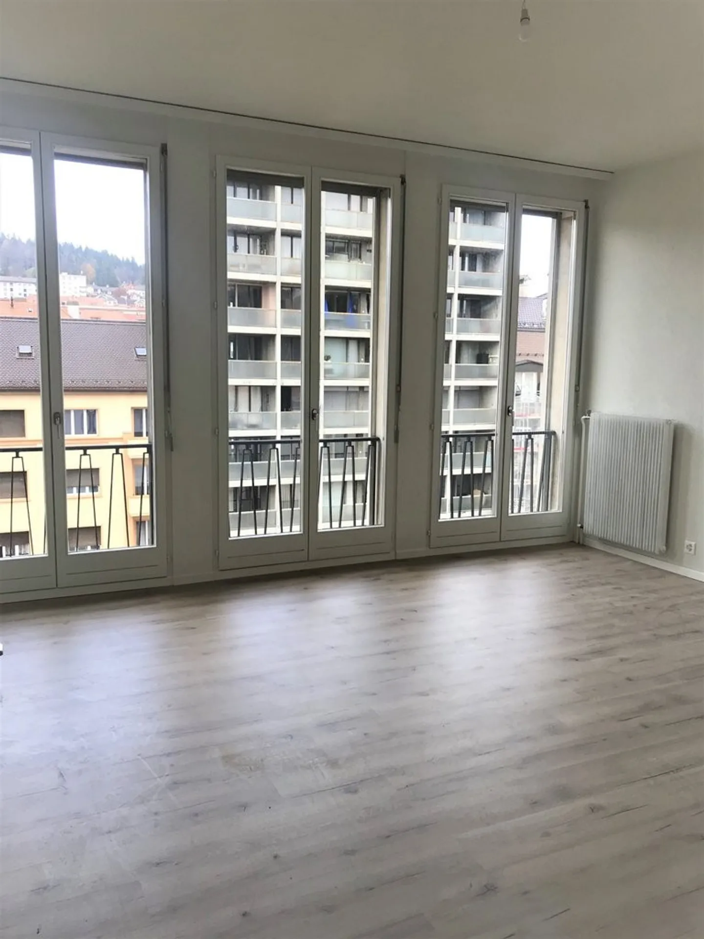 Appartamento 3,5 locali in affitto al 7° piano vicino alla stazione! - Foto 4 di 4