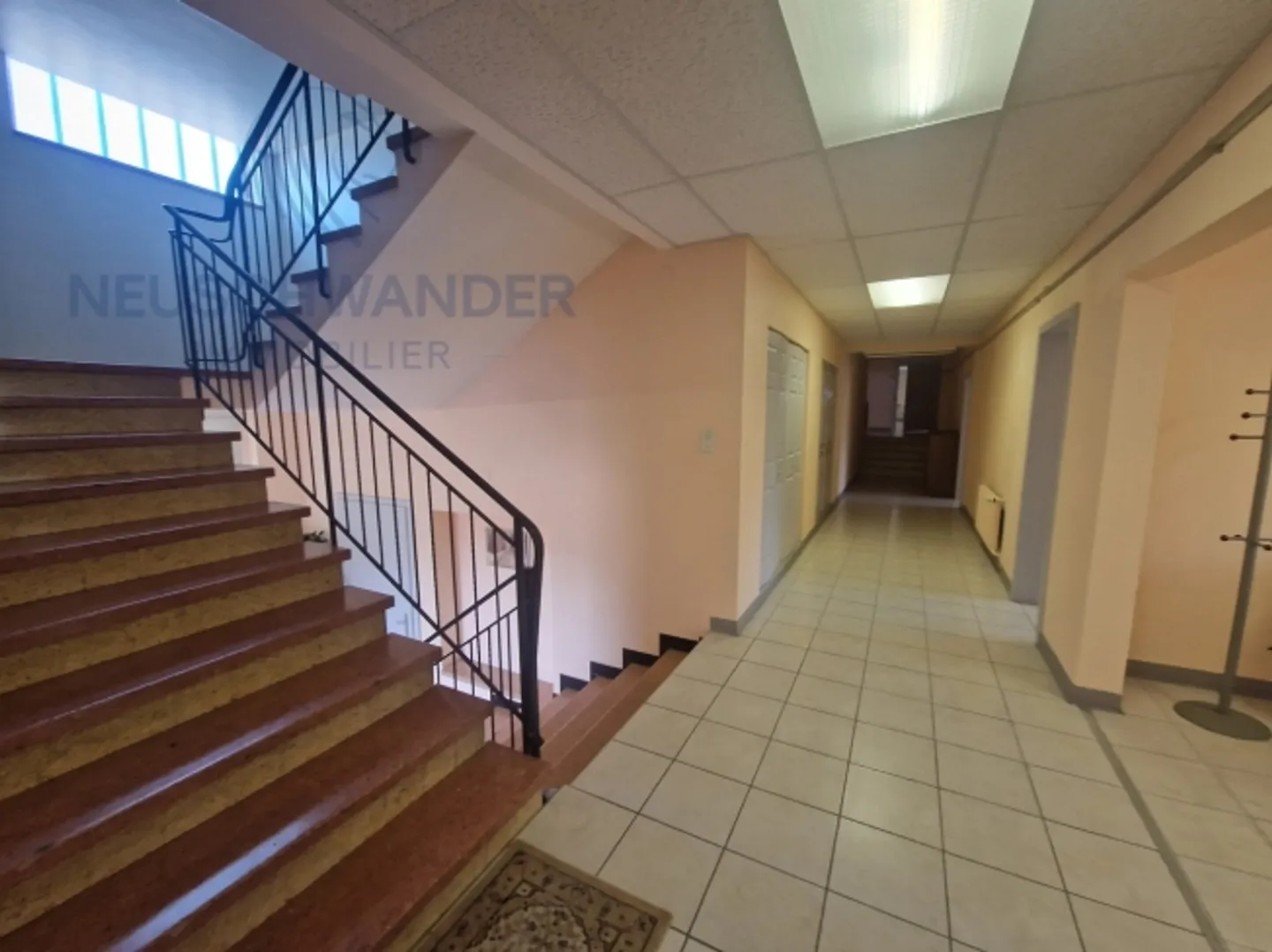 Edificio unico di questo stile in vendita nel cantone di Giura da cogliere! - Foto 14 di 18