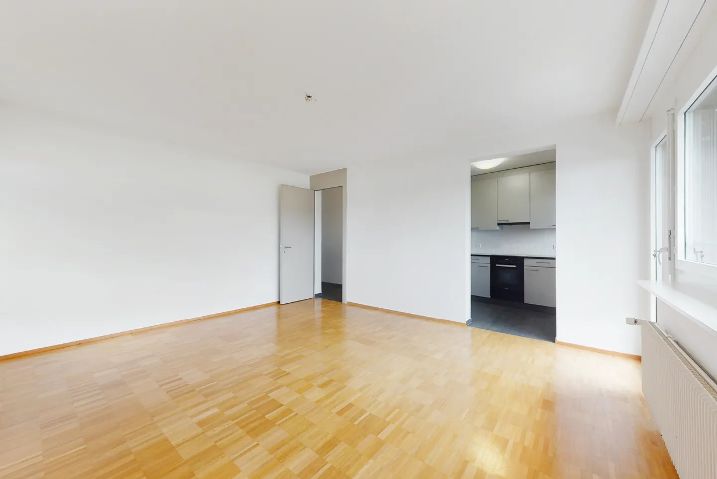 Appartement moderne avec vue grandiose - Photo 4 sur 10