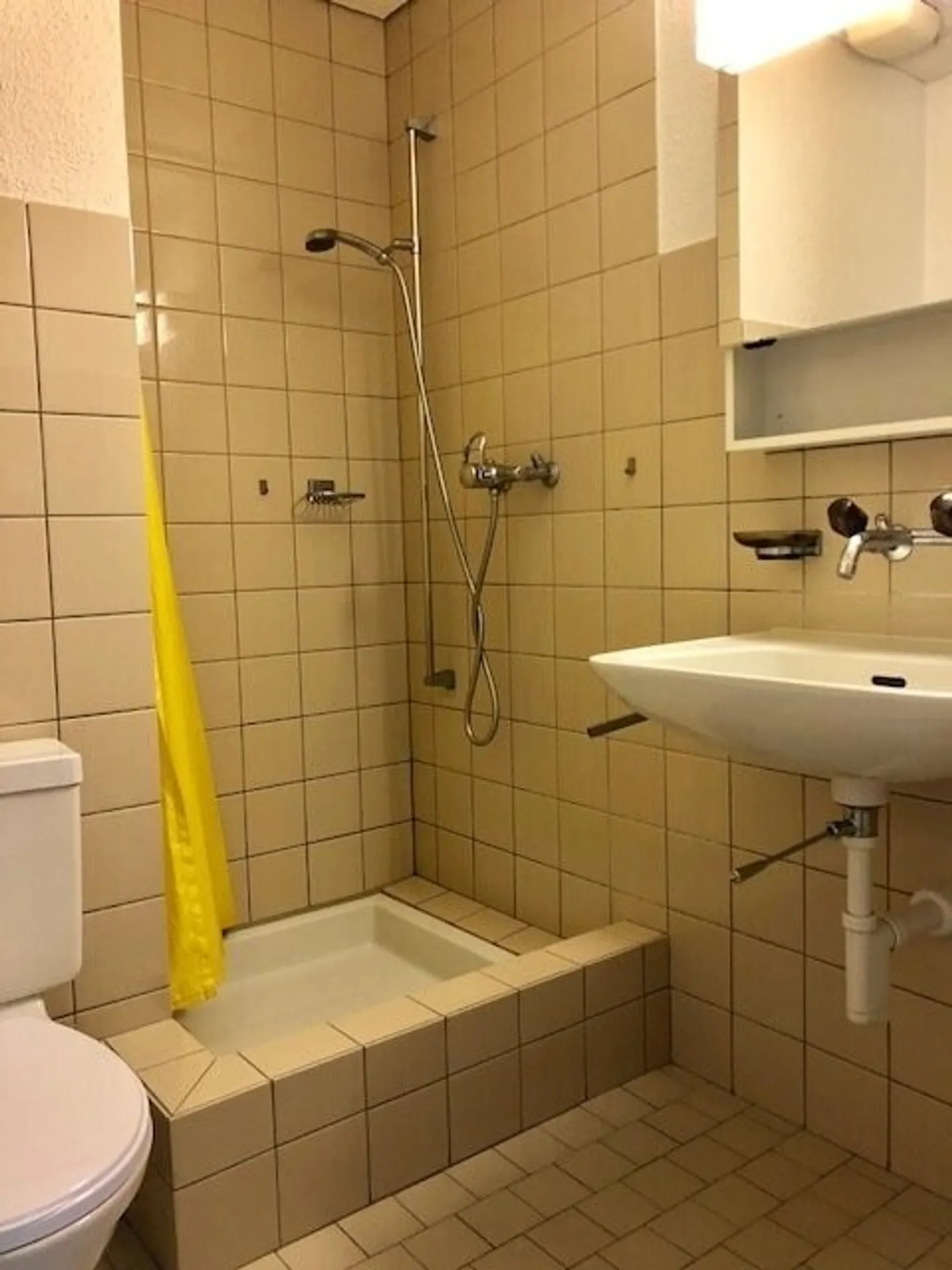 Central yet Quiet Apartment - Photo 4 of 5