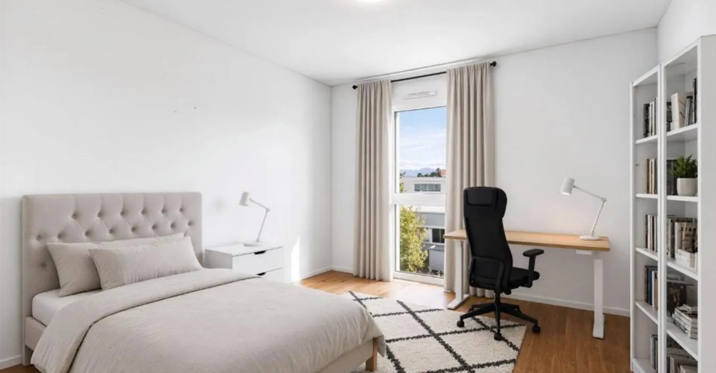 Contemporary 4.5-room penthouse apartment near the lake - Photo 4 of 8
