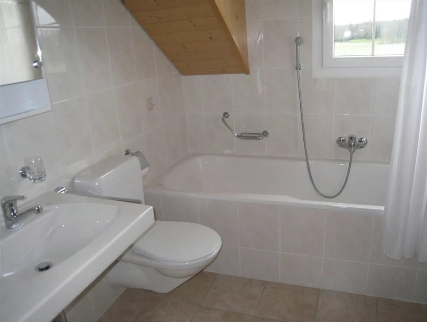 Casa indipendente in affitto? Crassier (VD), Svizzera - Foto 11 di 13