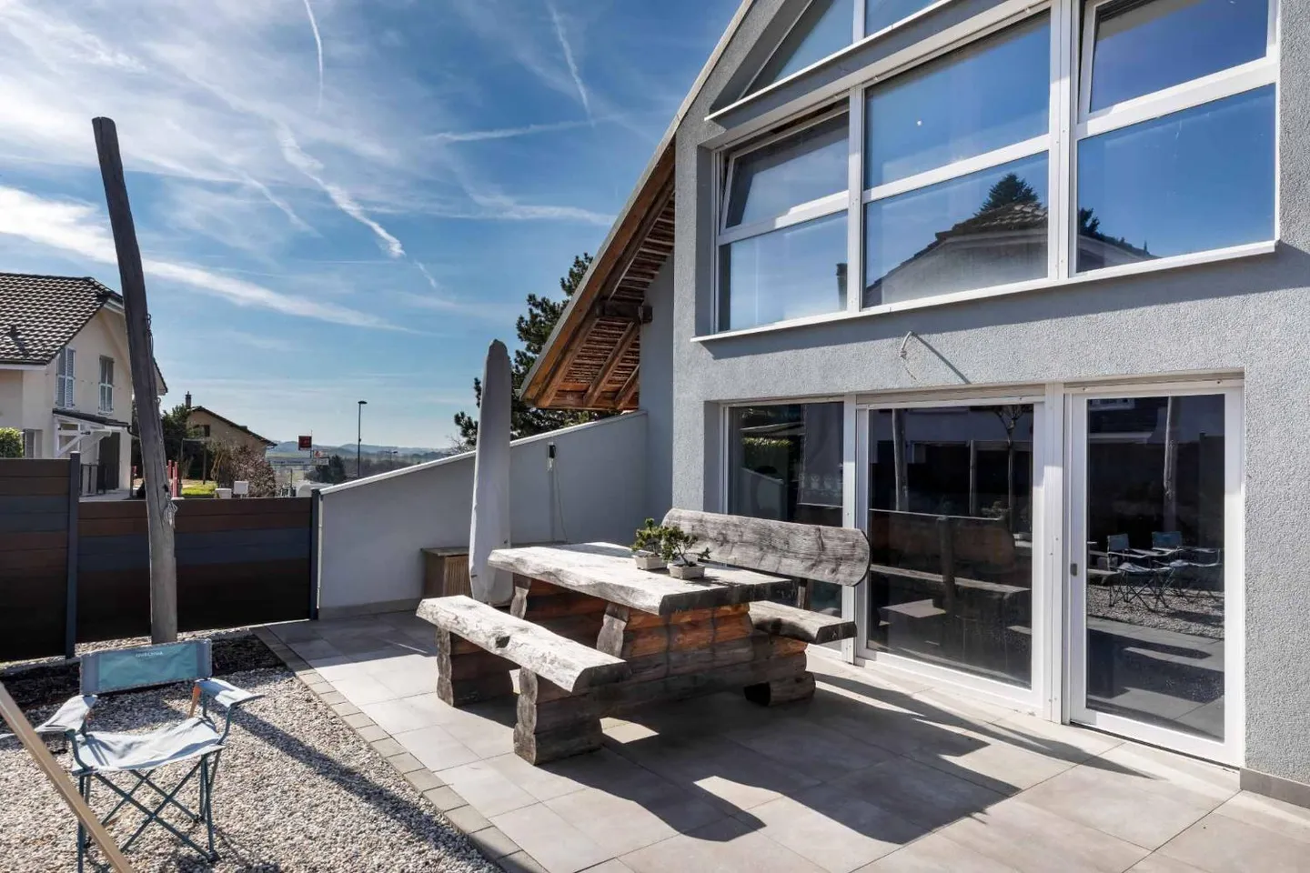 Duplex con carattere immerso nella luce - Foto 5 di 5