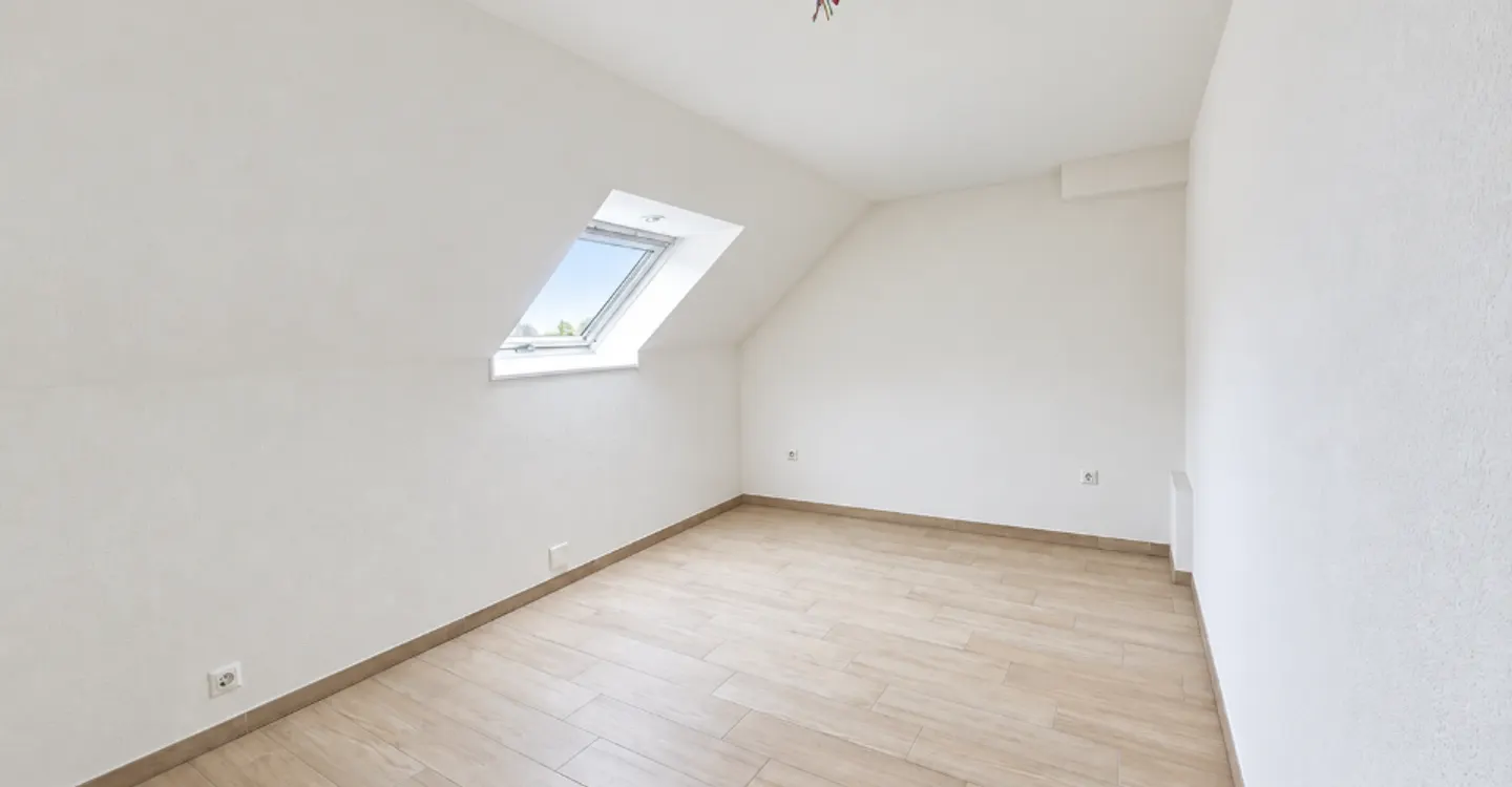 Geräumige Attikawohnung in Oron - Foto 6 von 13