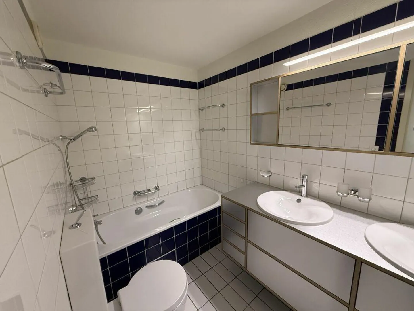 Appartement spacieux de 4,5 pièces au 3ème étage dans le meilleur emplacement du quartier de Bachletten - Photo 6 sur 14