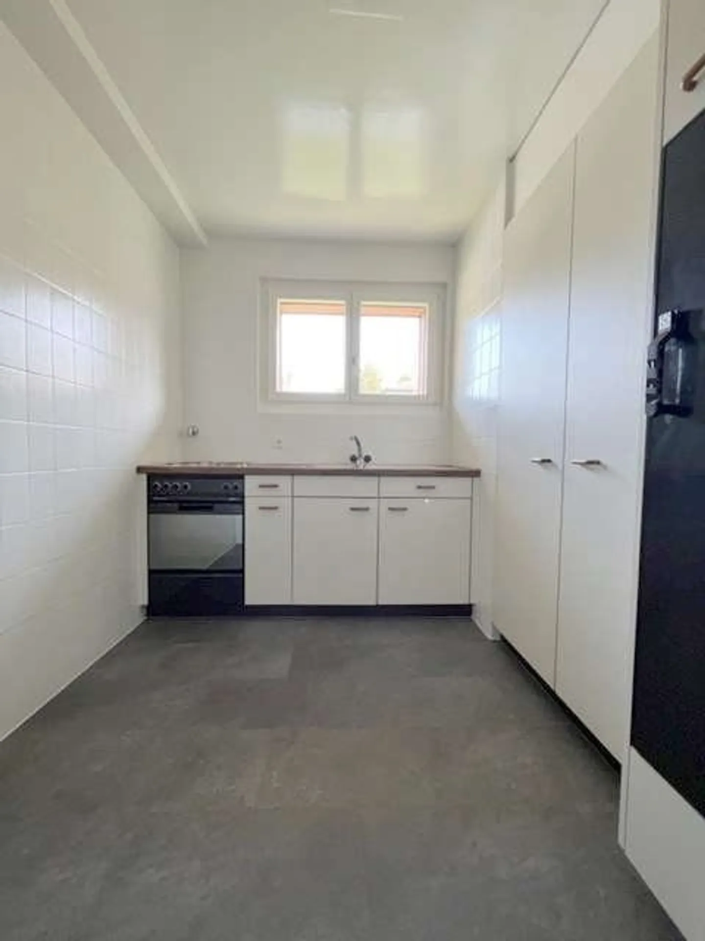 Beautiful apartment with mountain view in a quiet neighborhood. - Photo 1 of 8