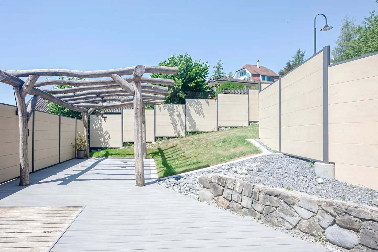 Charmantes Doppelhaus mit Garten - Foto 11 von 11