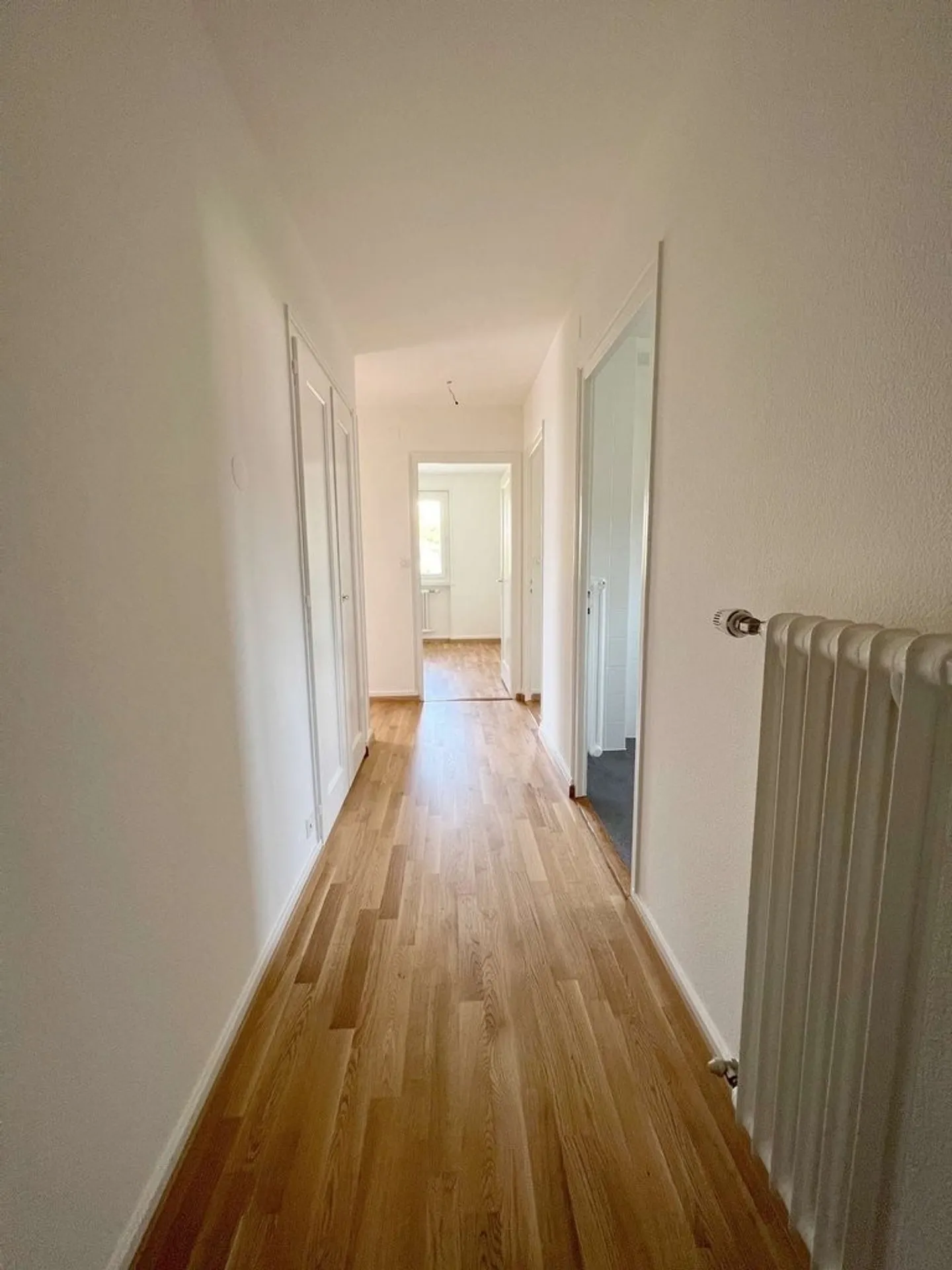 Beautiful apartment with mountain view in a quiet neighborhood. - Photo 3 of 8