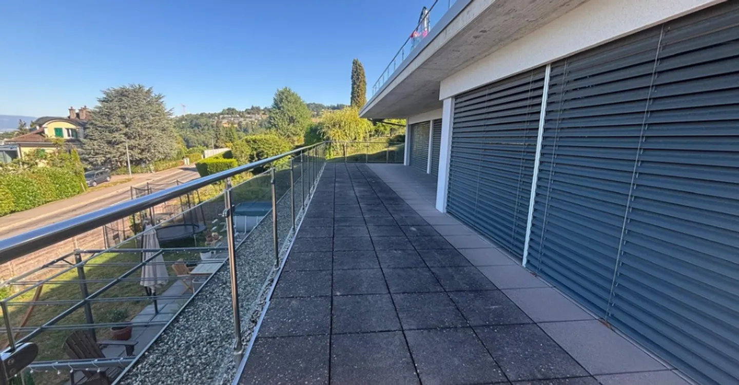 4.5 stanze con vista lago, vicino all'autostrada e ai mezzi pubblici - Foto 11 di 11