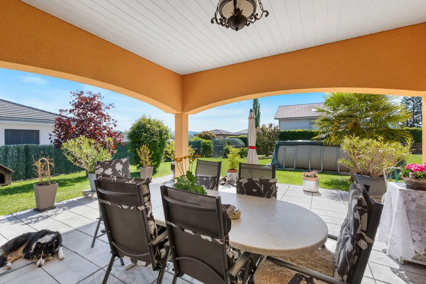Exclusivité - Maison familiale avec grand terrain, lumière exceptionnelle et potentiel d'extension. - Photo 4 sur 13